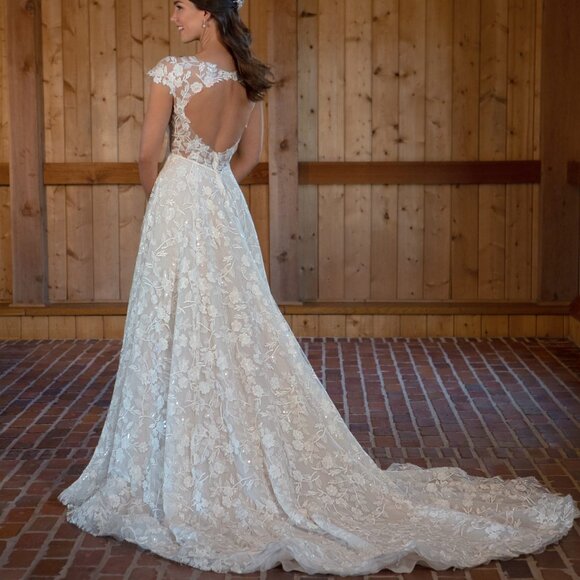 Essense Of Australia Dresses & Skirts - Essense of Australia D3487 : Beth